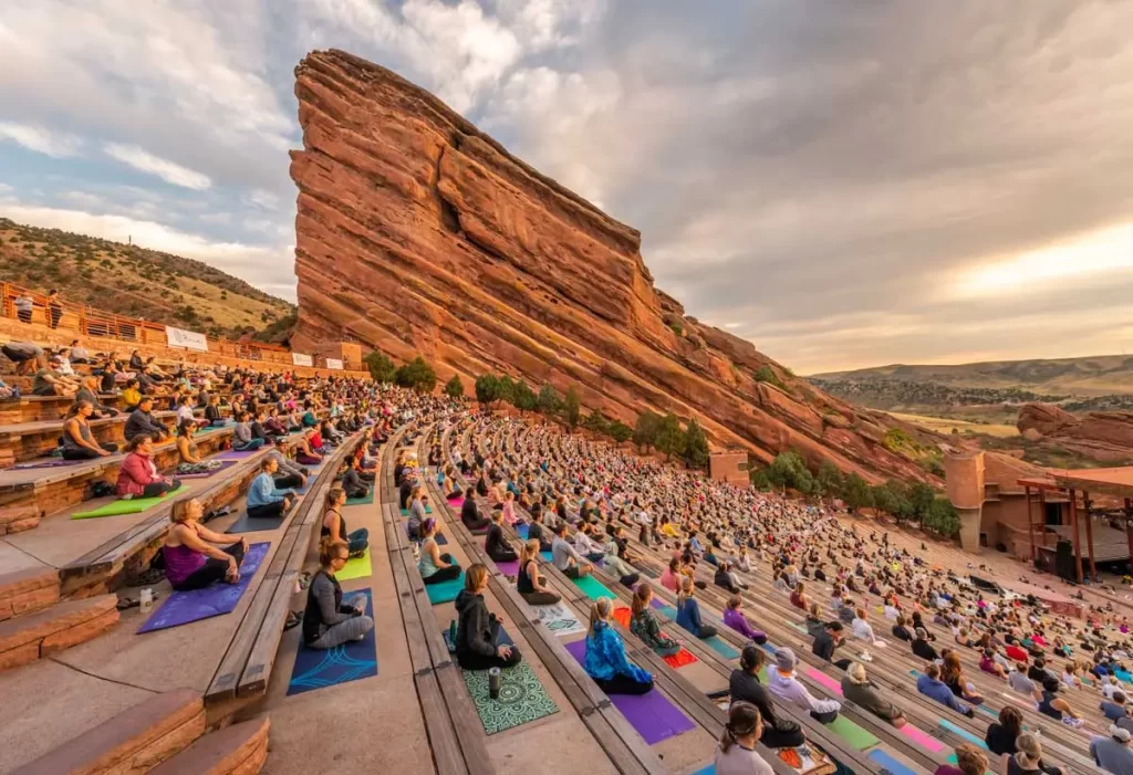 2019YogaOnTheRocks_006